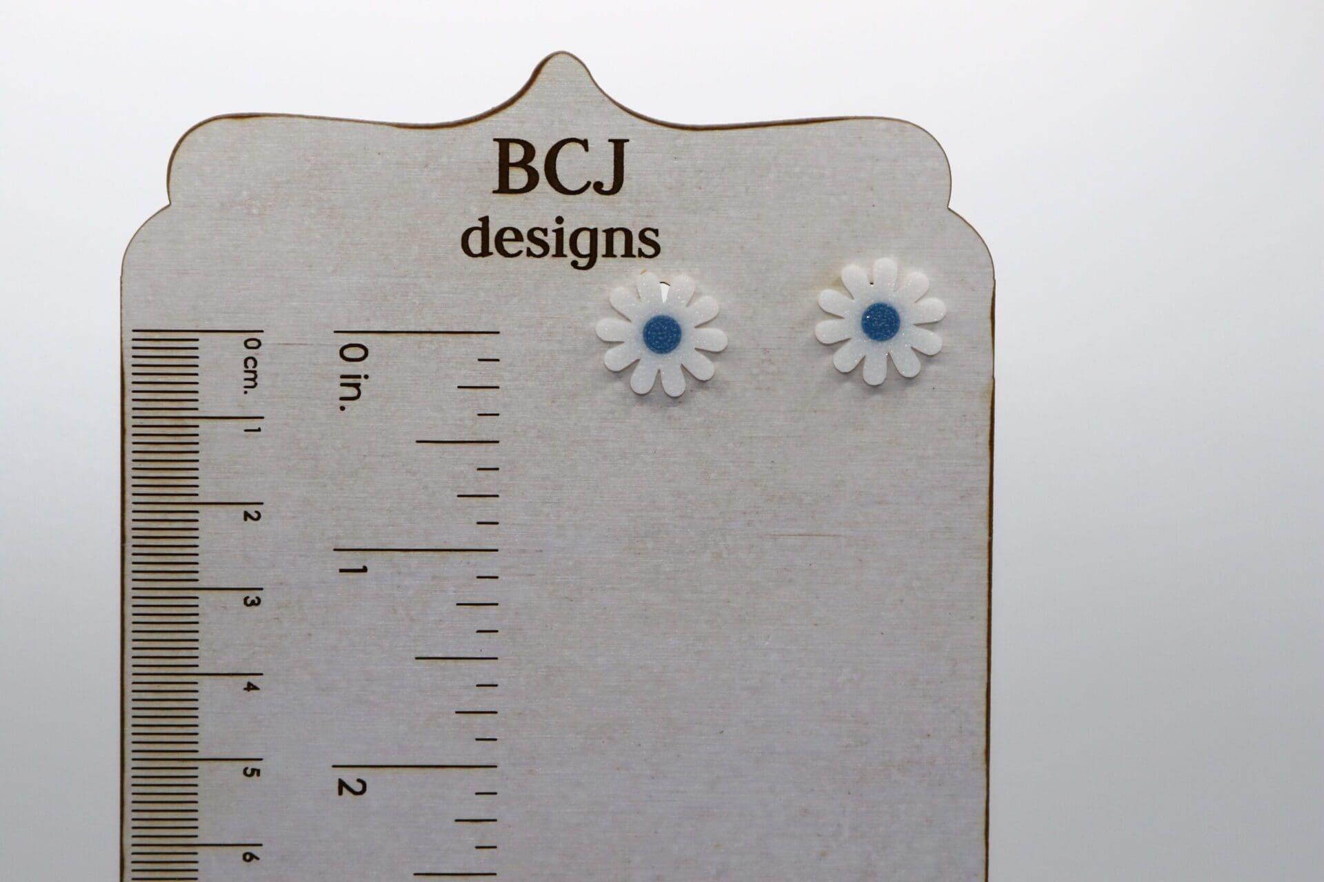 Daisy Stud Earrings - Image 4