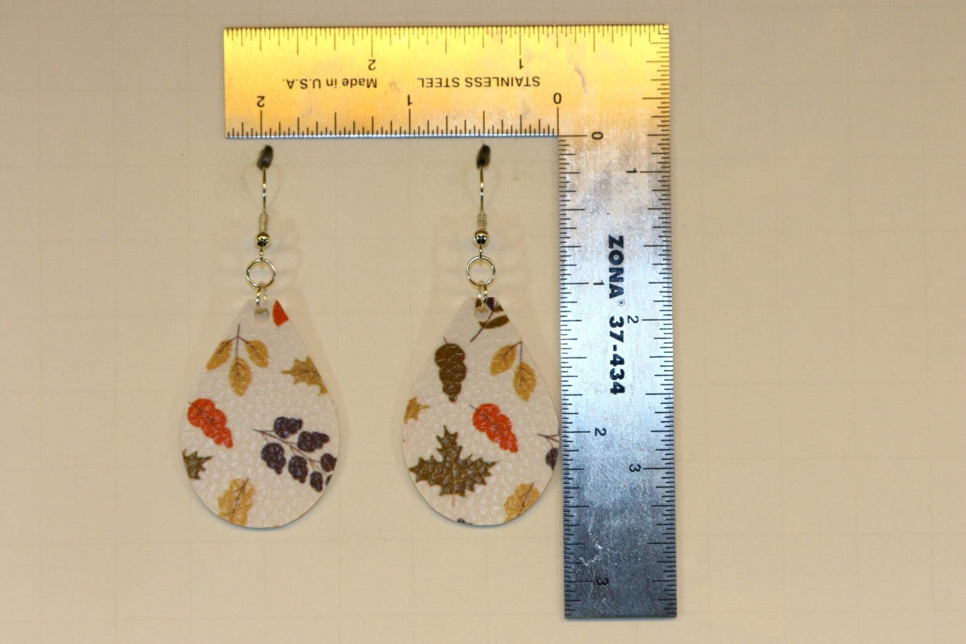 Autumn Leaf Earrings – Fall Jewelry for Seasonal Outfits - Image 2