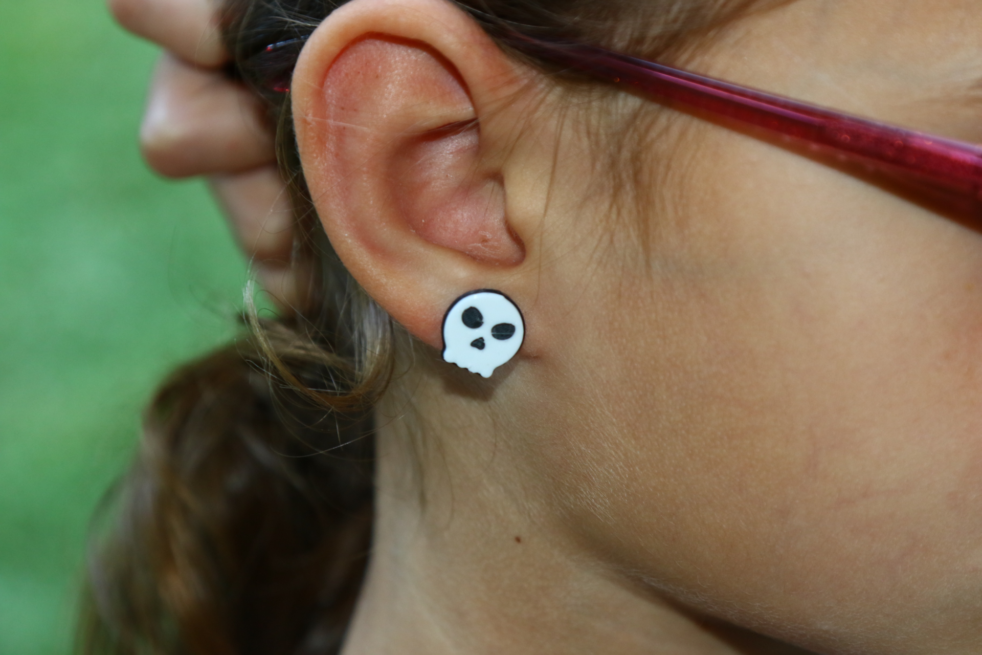 Skull stud earrings, gothic Halloween accessory