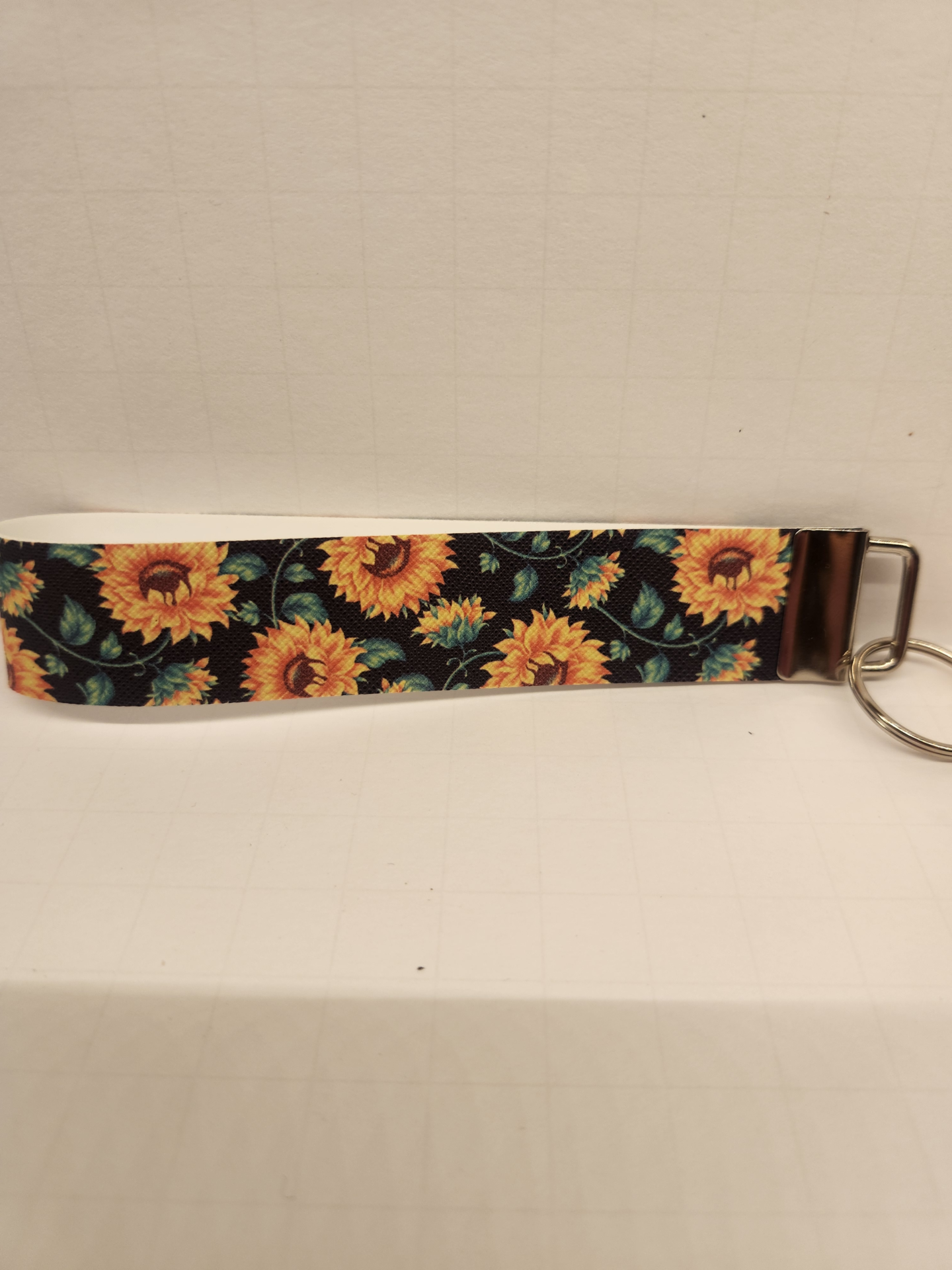 Floral Wristlet Keychain - Image 4