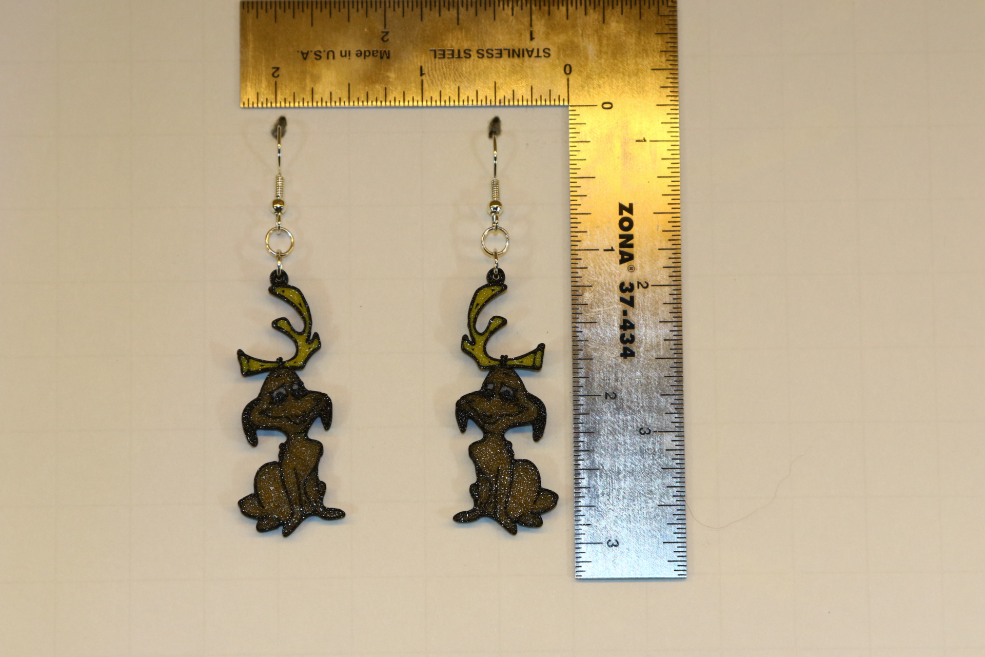 Grinch Max Earrings – Christmas Jewelry for Holiday Fans - Image 2