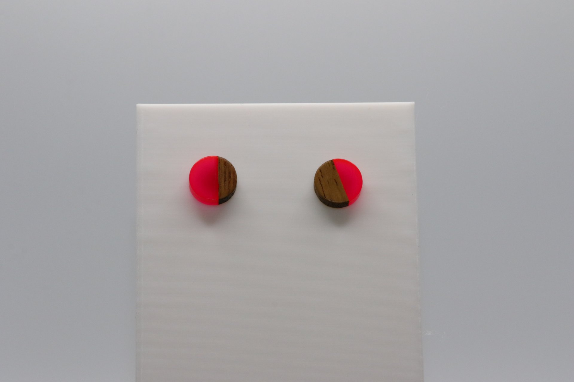 Resin and Walnut Earrings - Image 7